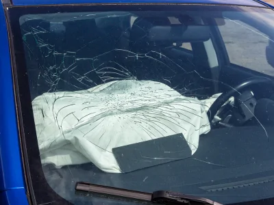 Cracked Windshield Affecting Airbag Safety